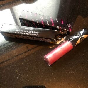 MAC Cosmetics hello kitty set